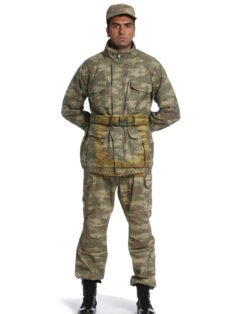 Camouflage Uniform / 1008